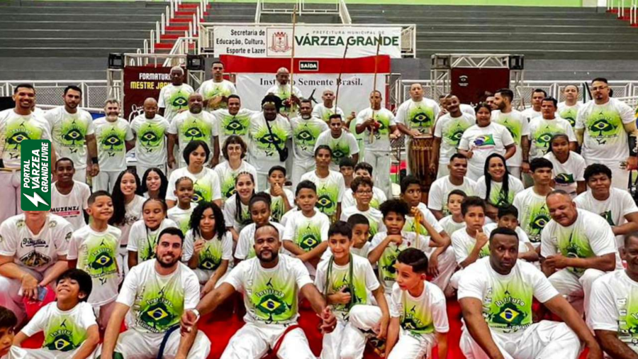 Capoeira gradua alunos da rede municipal em parceria com o Instituto Semente Brasil