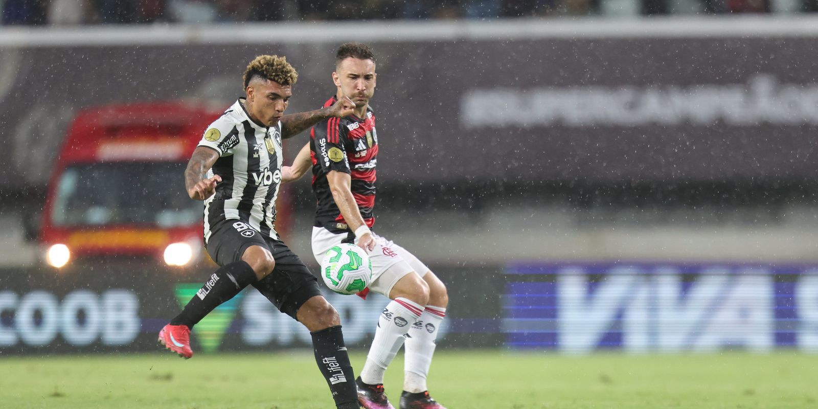 Clássicos movimentam futebol brasileiro neste fim de semana