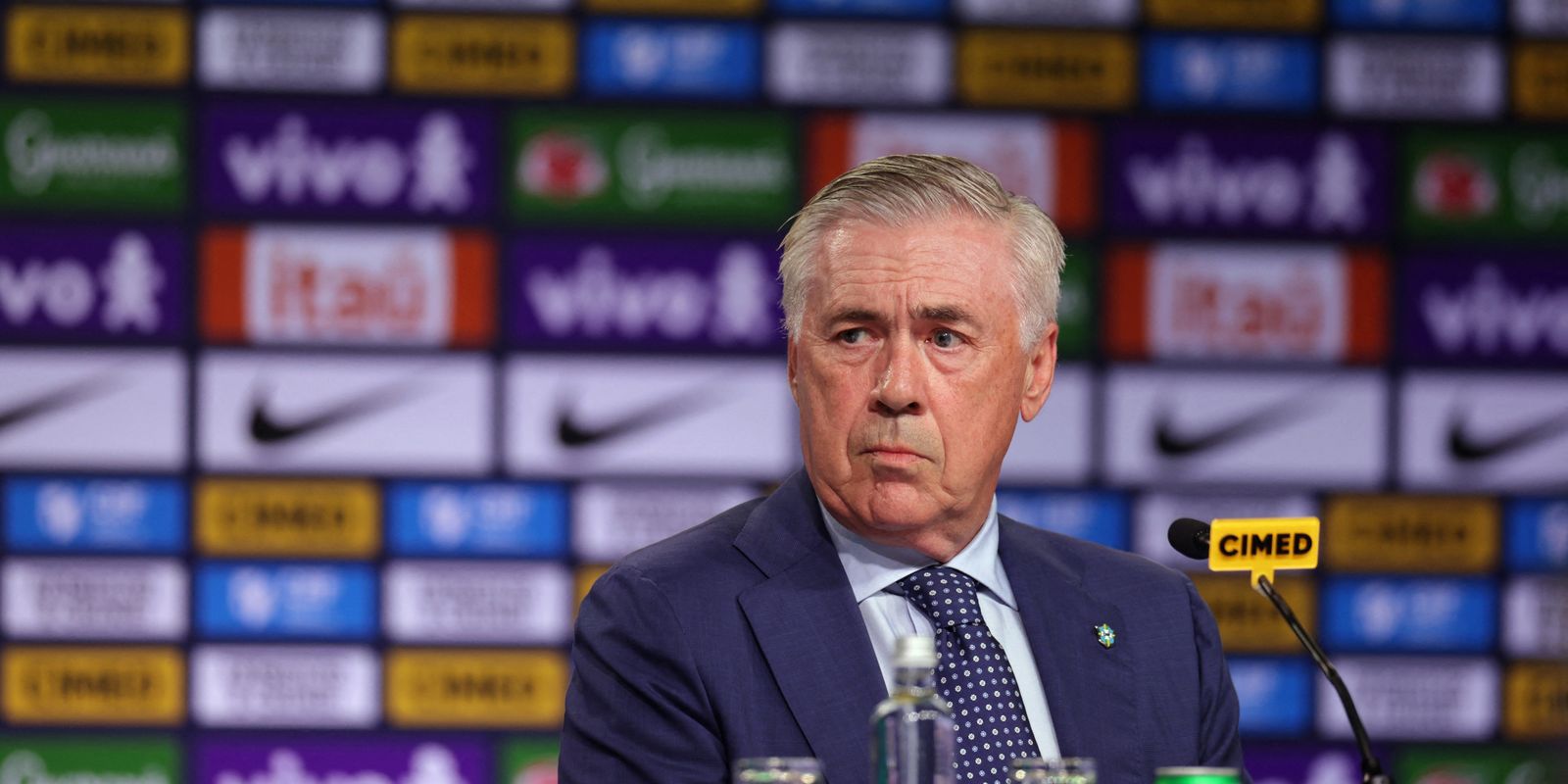 Carlo Ancelotti é apresentado pela CBF e faz primeira convocação