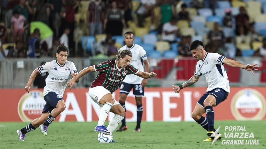 Fluminense perde no Maracanã, é vaiado e segue sem vencer na Libertadores