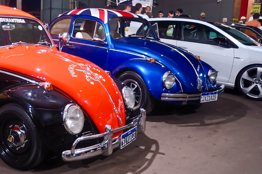 Circuito de carros antigos atrai mais de 6 mil pessoas e movimenta Várzea Grande